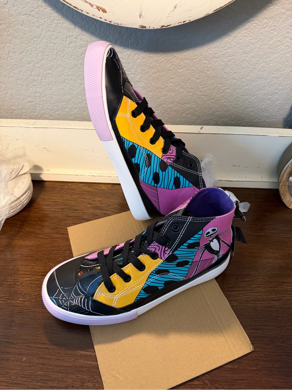 🎊Disney Nightmare Before Xmas Jack Sally Women's High Top Sneakers Size 9 New - Picture 6 of 12